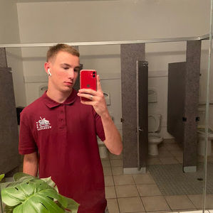 Meet your Posher, João